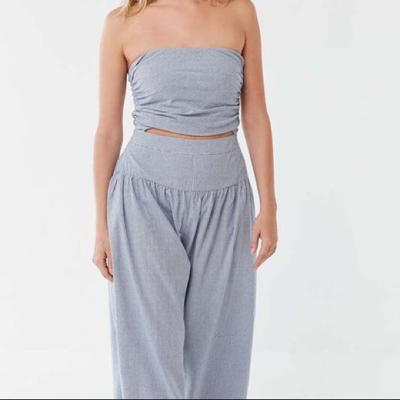 NWT UO Pinstriped Cutout Jumpsuit - Picture 4 of 4